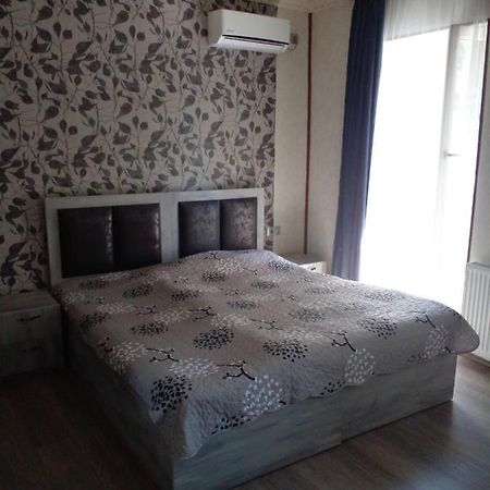 Guest House Uta Tiflis Exterior foto