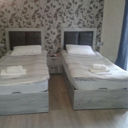 Guest House Uta Tiflis Exterior foto