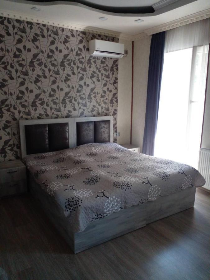 Guest House Uta Tiflis Exterior foto