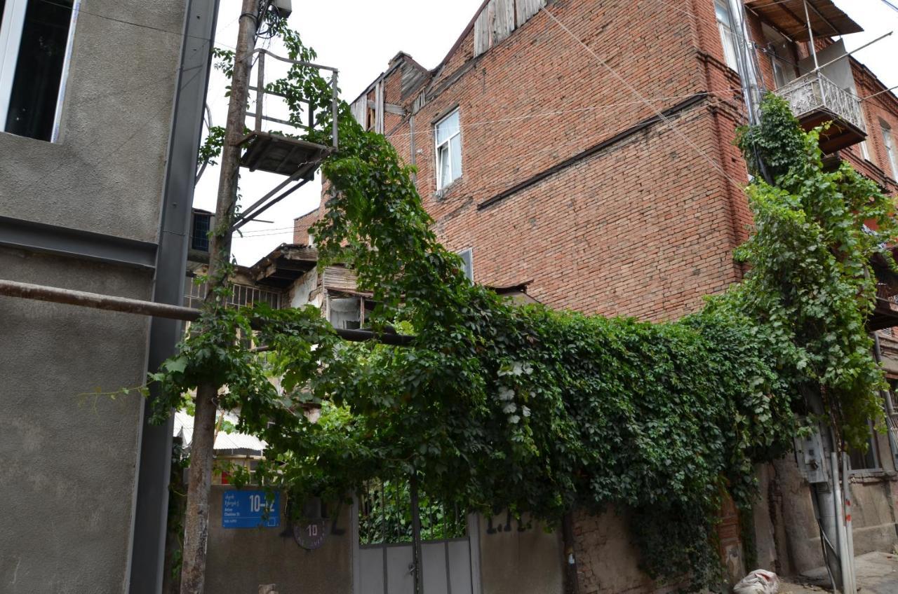 Guest House Uta Tiflis Exterior foto