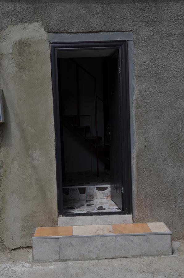 Guest House Uta Tiflis Exterior foto
