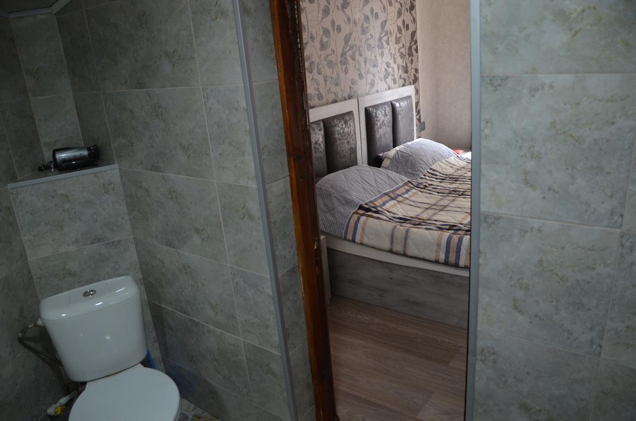 Guest House Uta Tiflis Exterior foto